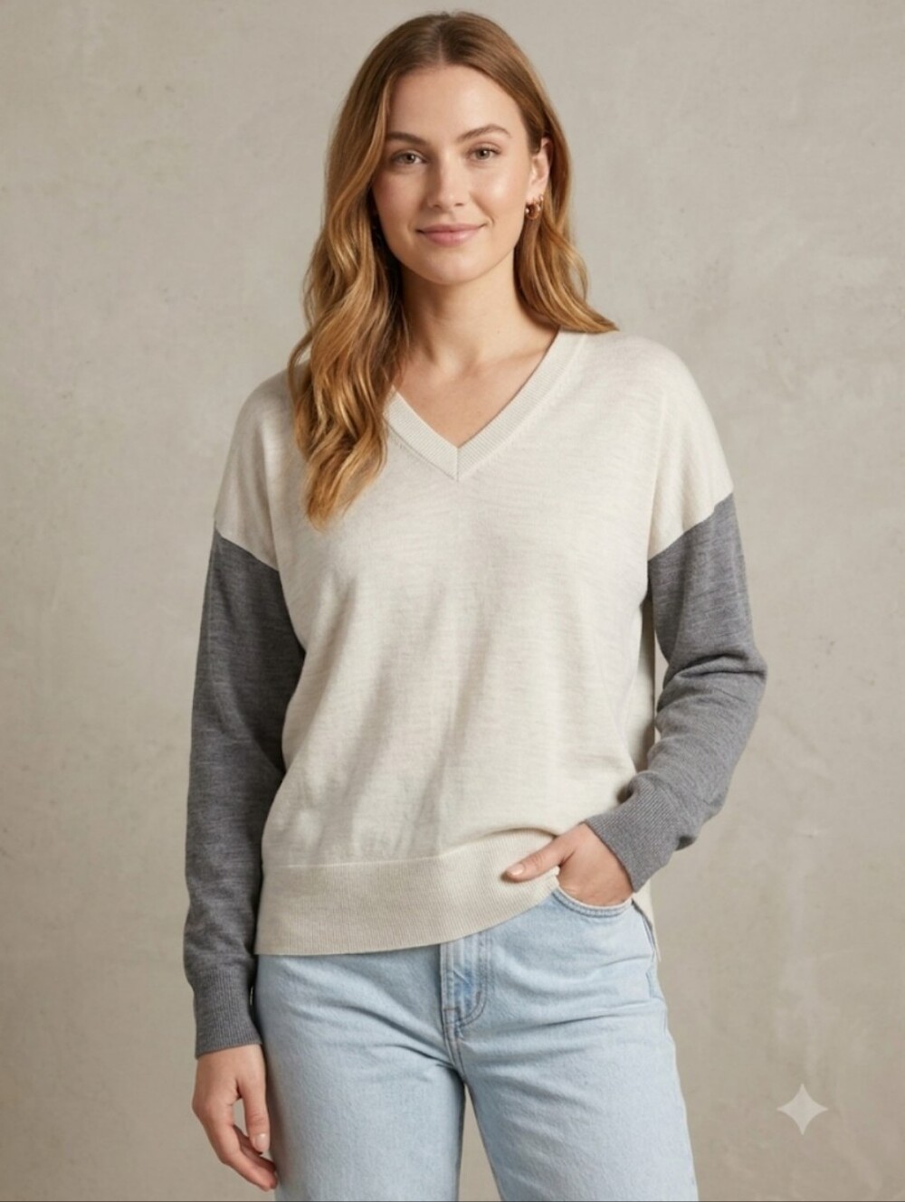 NEW Icebreaker Shearer V-neck Merino Wool Sweater Ecru Heather Women's Large